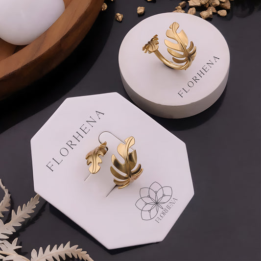 Gold Monstera Leaf Hoop ring