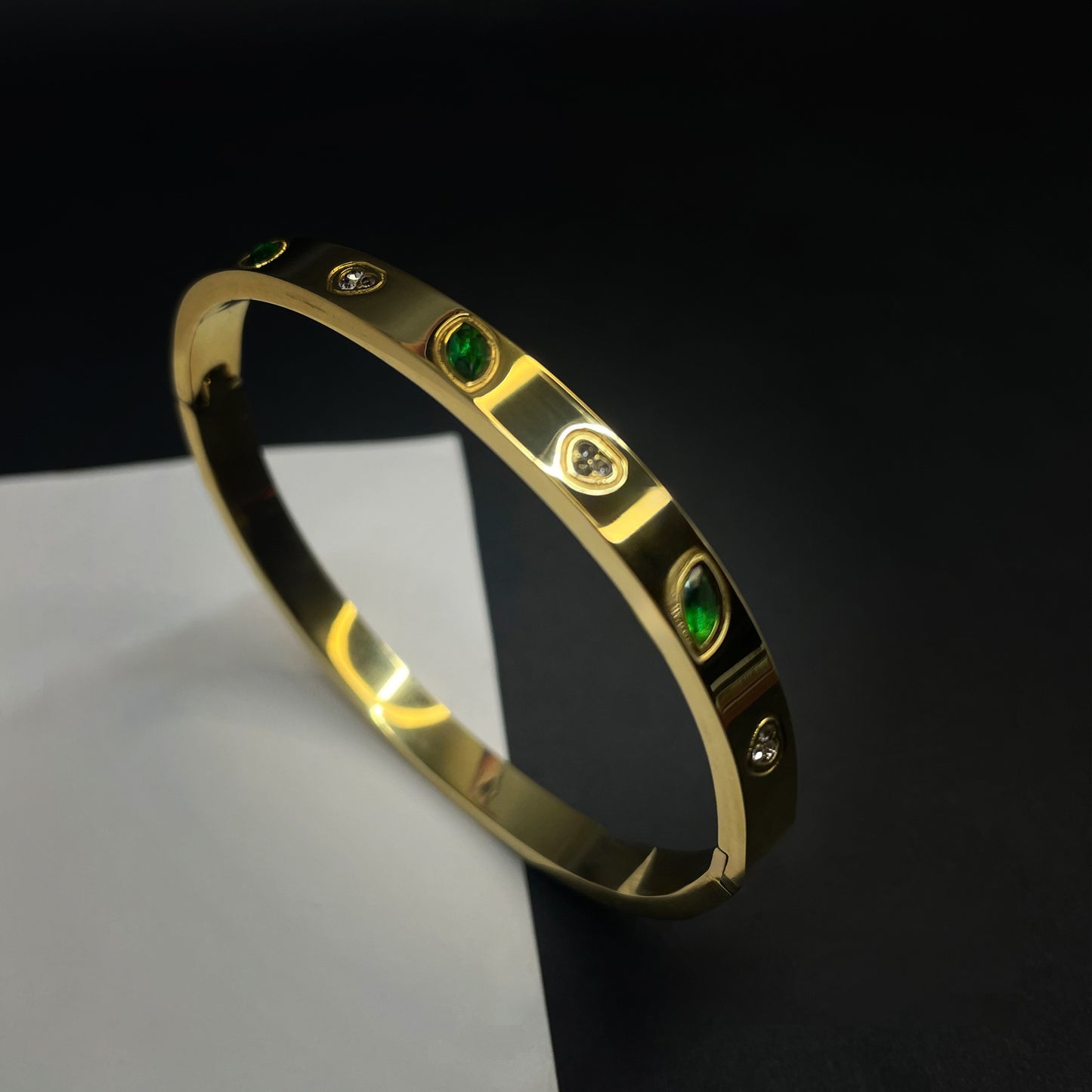 Lustrous Ivy Cartier Bracelet