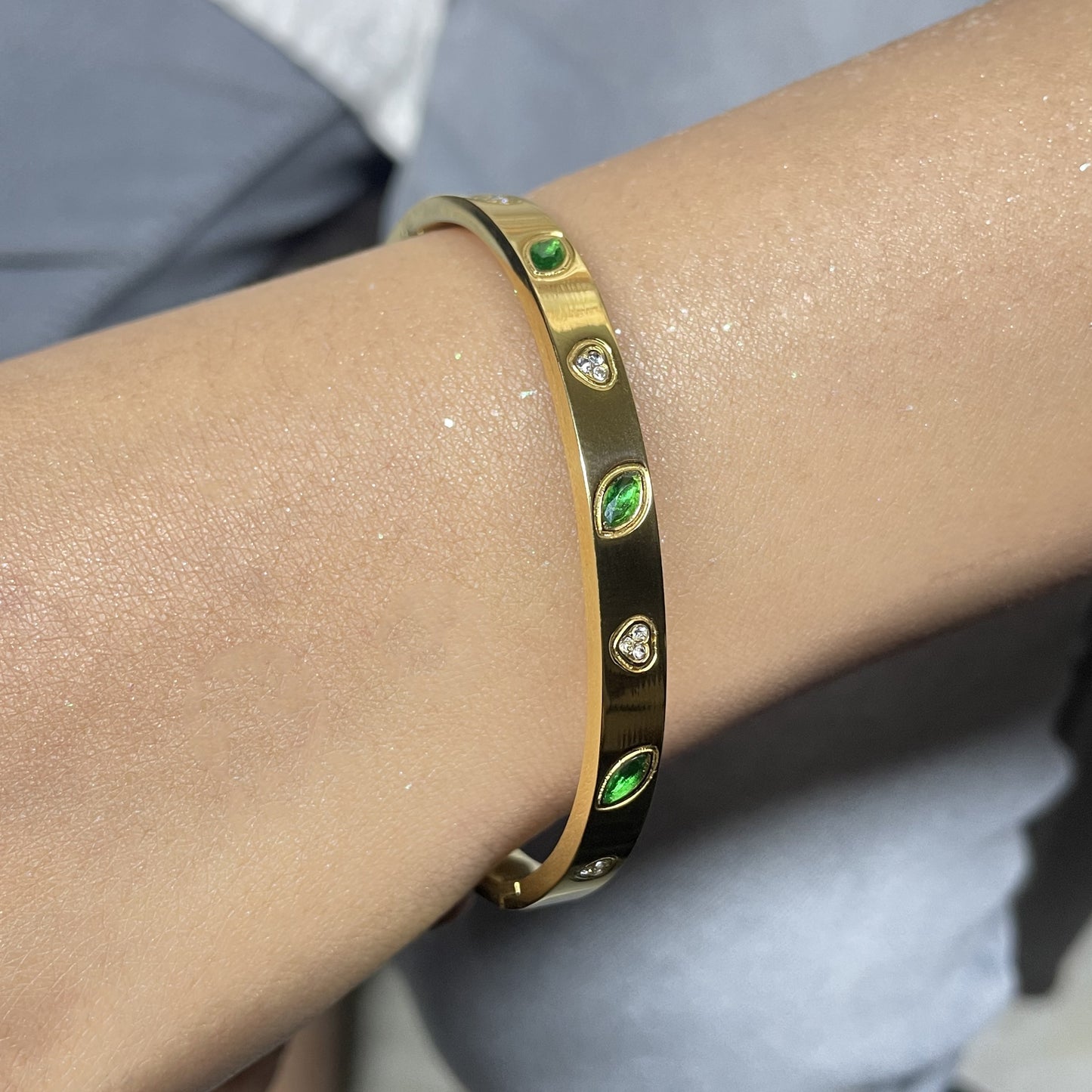 Lustrous Ivy Cartier Bracelet