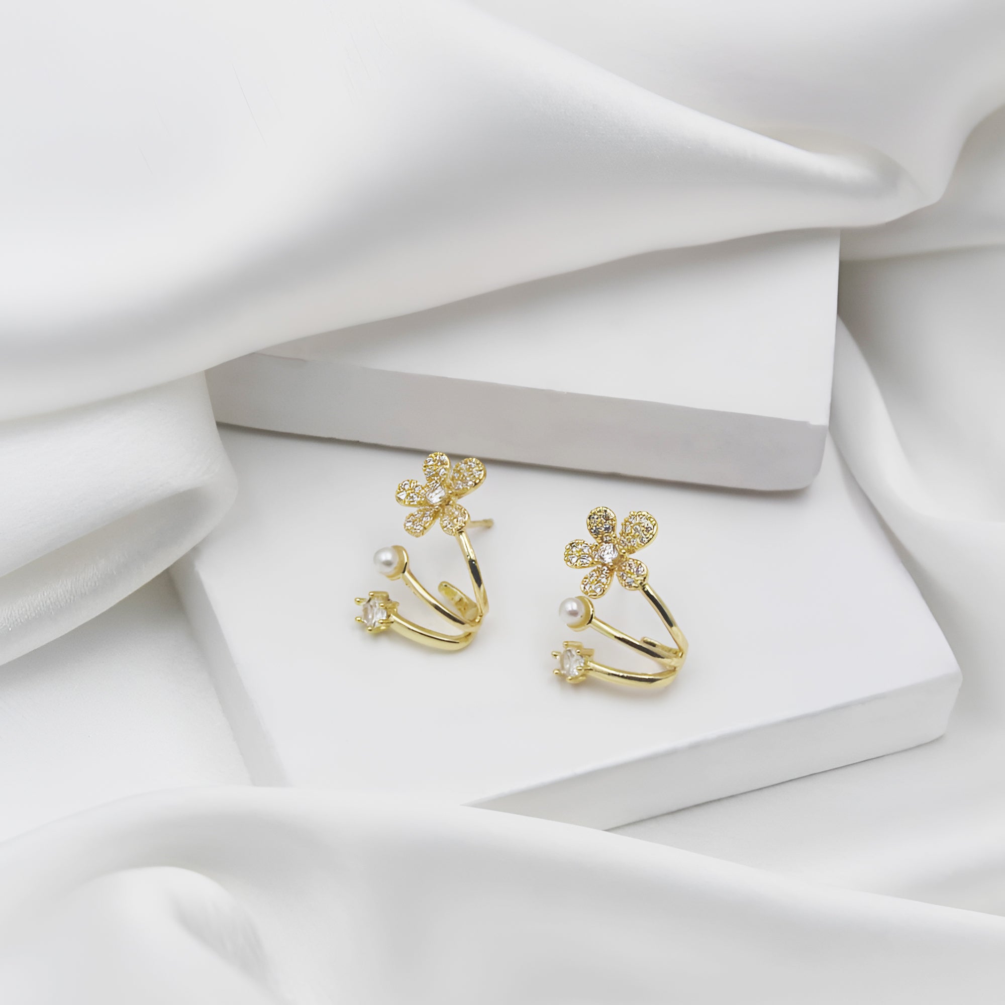 Bloom & Pearl Dual Band Floral Stud Earrings