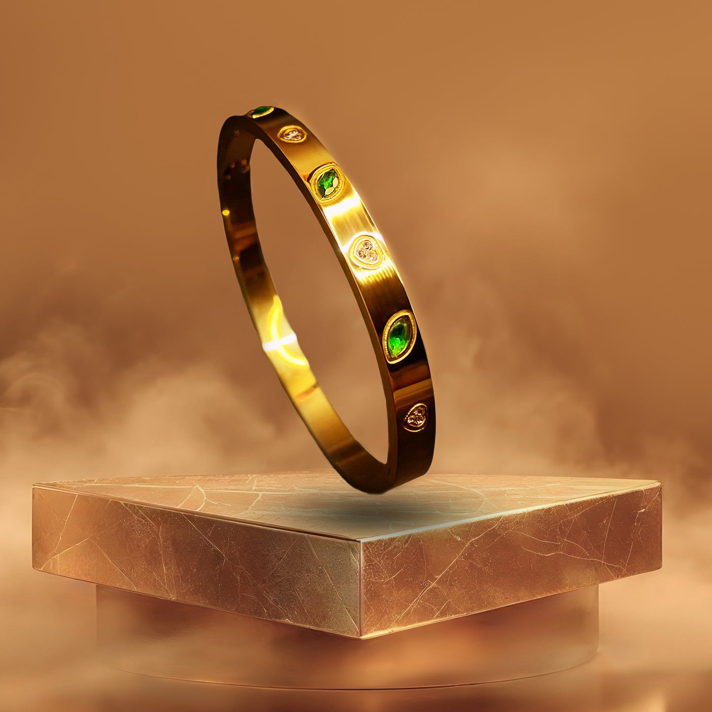 Lustrous Ivy Cartier Bracelet