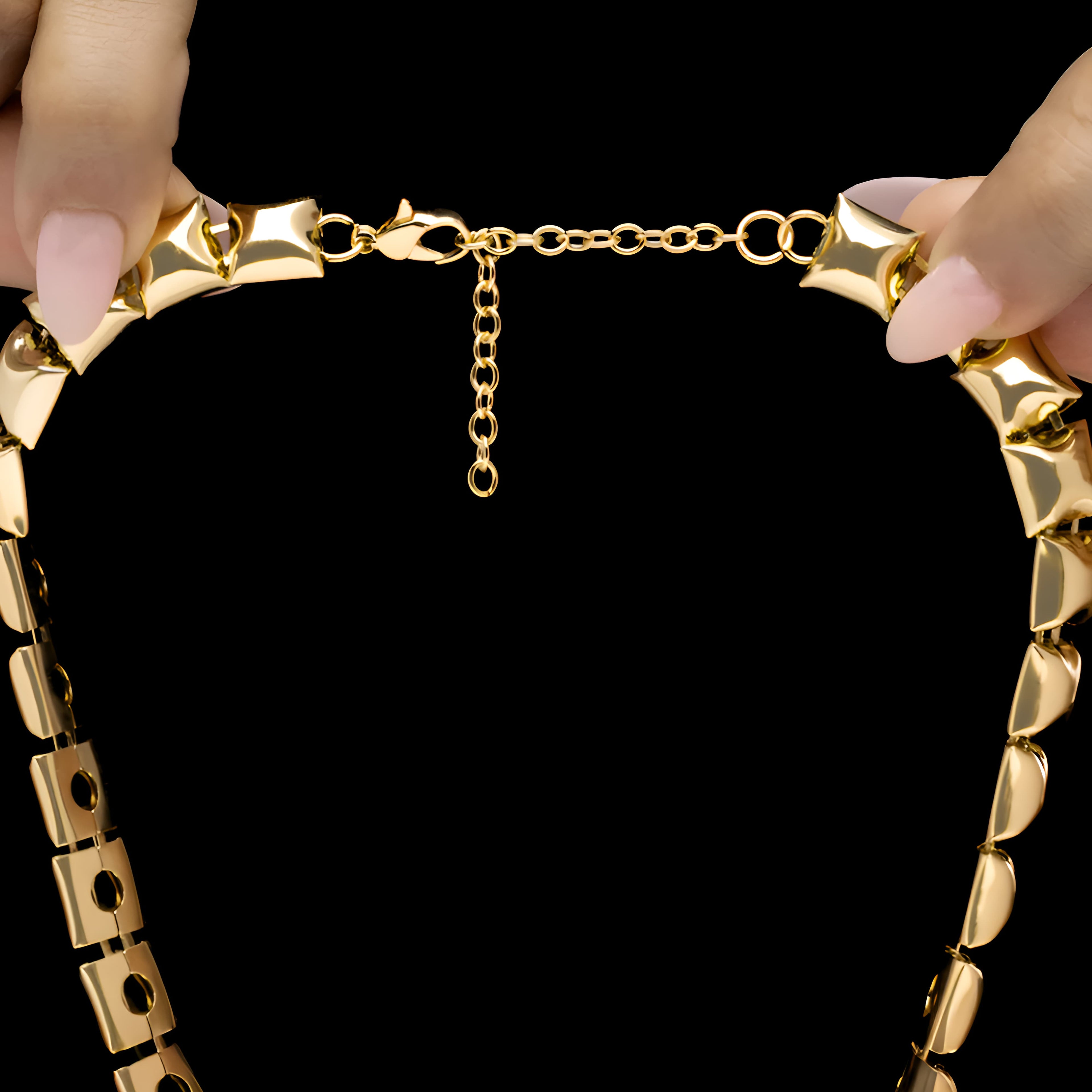Emerald Radiance Bold Gold-Plated Statement Necklace with Earing